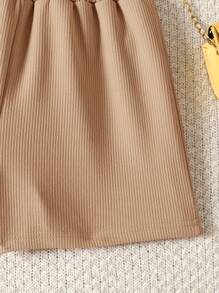 SHEIN Set de 2 piezas con top de punto y shorts holgados para niña preadolescente