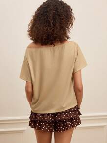 SHEIN MOD Kaos Kasual Longgar Motif Hewan dengan Leher Asimetris Warna Khaki - Khaki - View 3