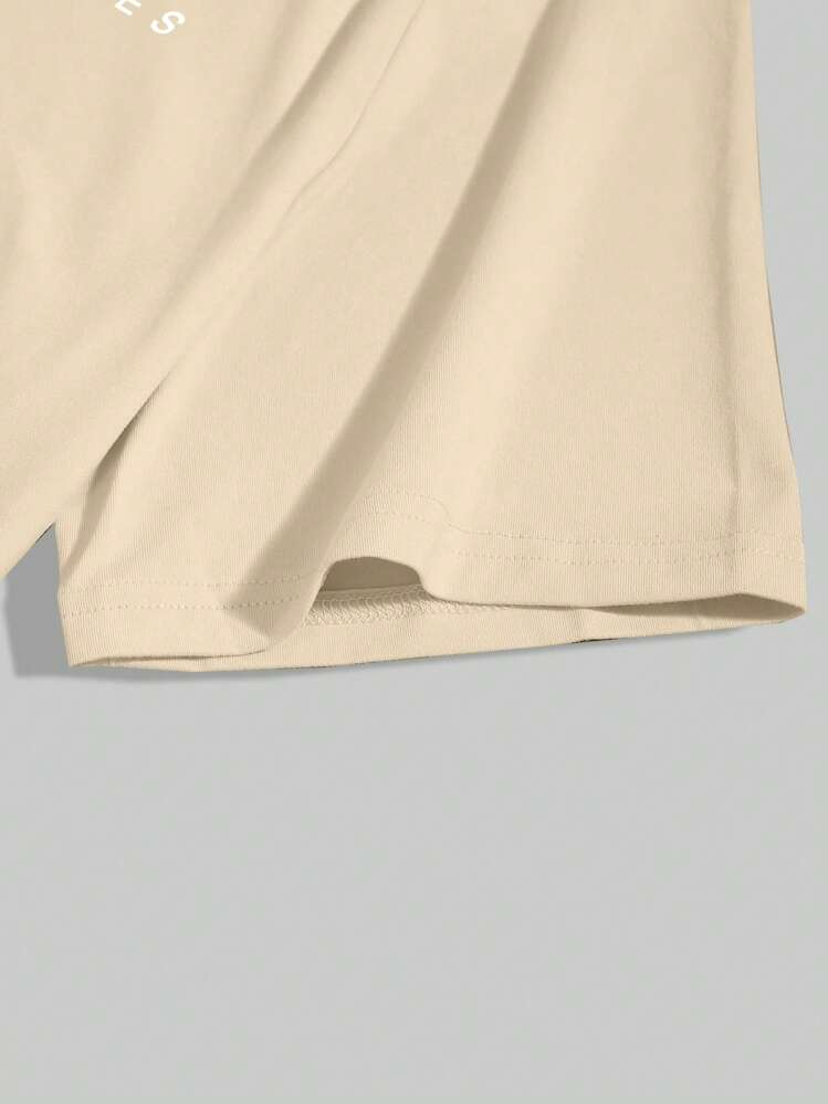 تي شيرت قصير الأكمام بطاقم رقبة للرجال، بطباعة أحر...