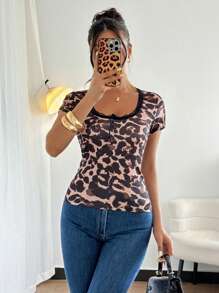 SHEIN Unity Islaluna Women's Sweet Lace Trim Short Sleeve T-Shirt, Slim Fit 3-Button Casual Leopard Print Tee Tops Summer - Apricot - View 3