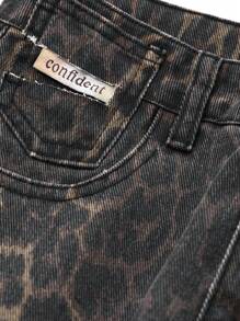 Dazy Tall Pantalones vaqueros holgados de estilo casual y urbano con estampado de leopardo para mujeres altas