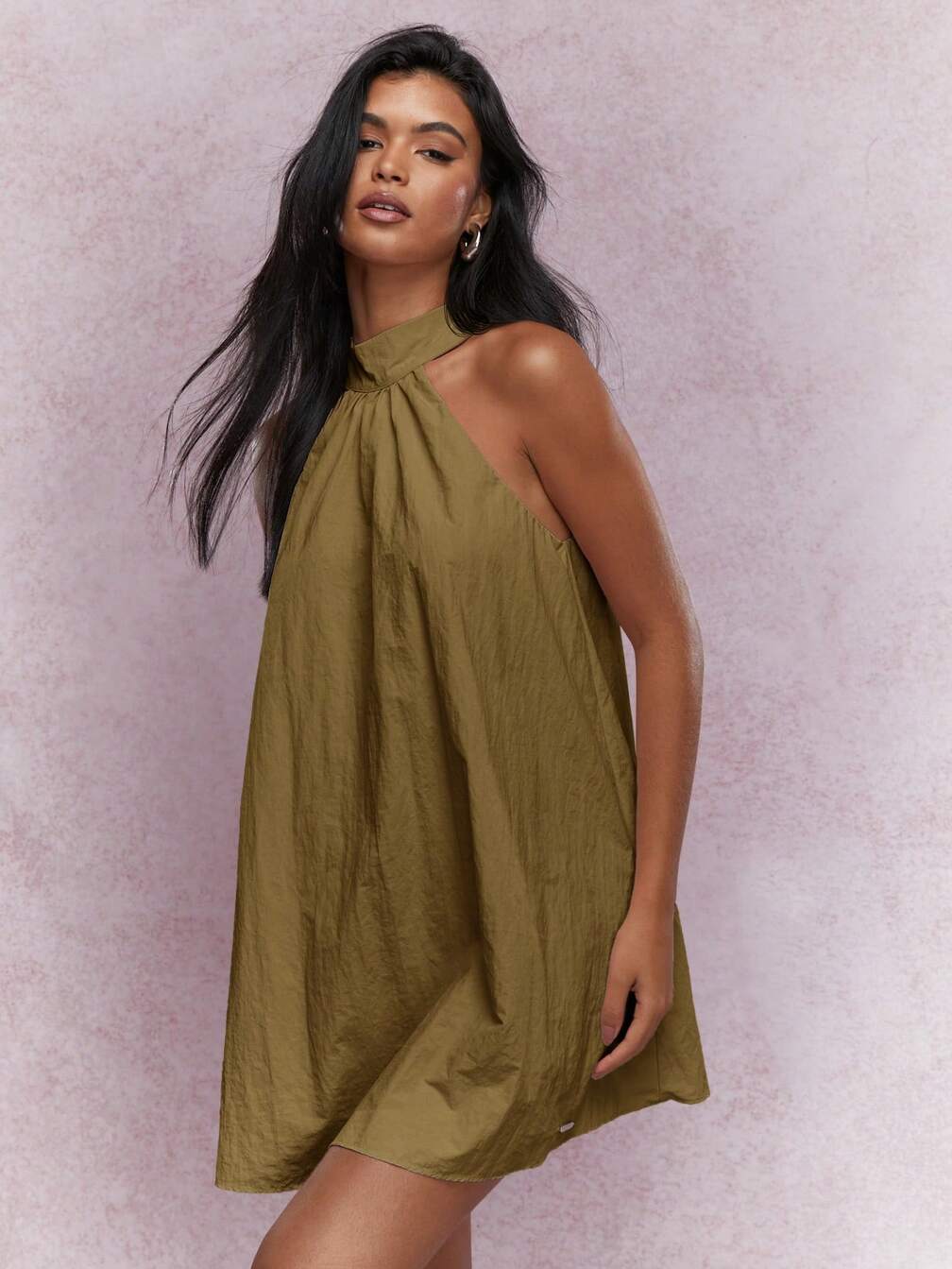 missguided halter dress MISSGUIDED Halter Neck Cutout Maxi Dress With Backless DesignMISSGUIDED