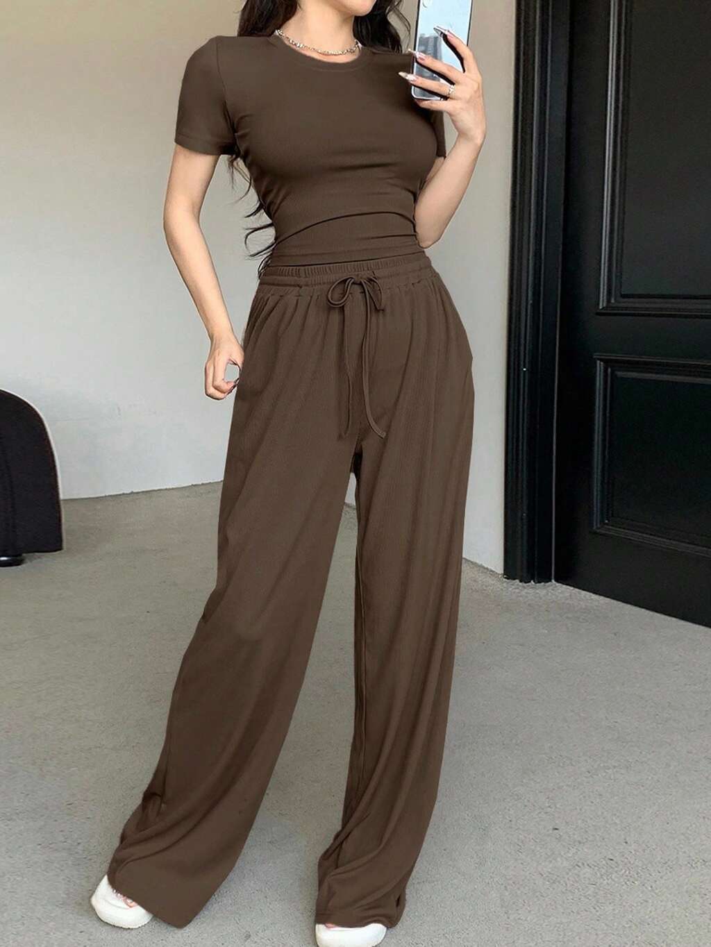 2 Peças Conjunto de Pijama Feminino com Camiseta de Manga Curta e Calça Longa em Cor Sólida para Mulheres
