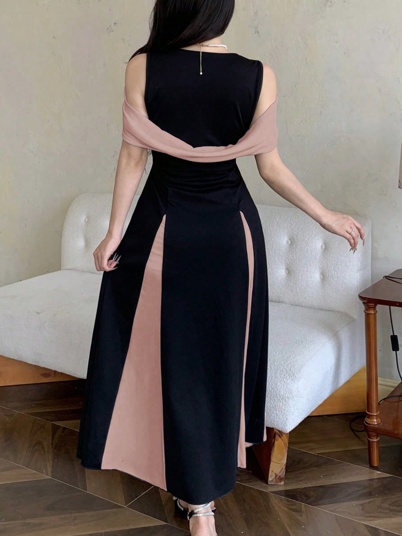 Modelyn فستان مبطن بحافة من الكروشيه بلون مزدوج مك...