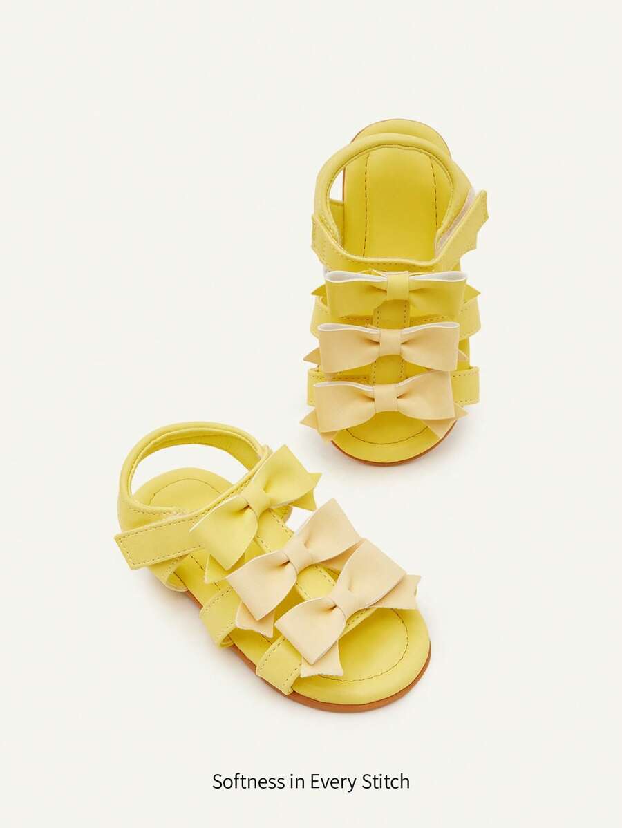 SHEIN 1 Pair Summer Fashion Light Yellow Bow Princess Girl Cute Comfortable Versatile Flat Baby Sandals/Roman Sandals - Yellow - View 1