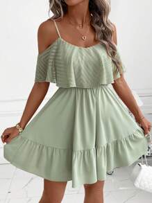 SHEIN Clasi Vestido elegante de verano para mujer de tela fresca con parches de hoja de loto de unicolor y manga de hoja de loto acampanada con cintura ceñida, adecuado para diversas ocasiones como commuting diario, hogar, viajes y vacaciones, etc. - Verde - Ver 3