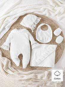 SHEIN 新生女婴柔软棉质服装套装，夏季薄款优质服装礼盒，含帽子、袜子、围兜、毛毯、5 件套装、场合服装 - 白色 - 查看 3