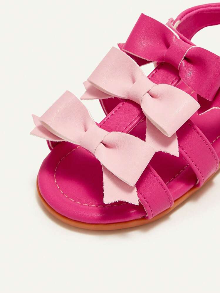 SHEIN 1 双夏季时尚可爱蝴蝶结平底公主女童舒适百搭婴儿/幼儿罗马凉鞋 - 玫紅色 - 查看 9