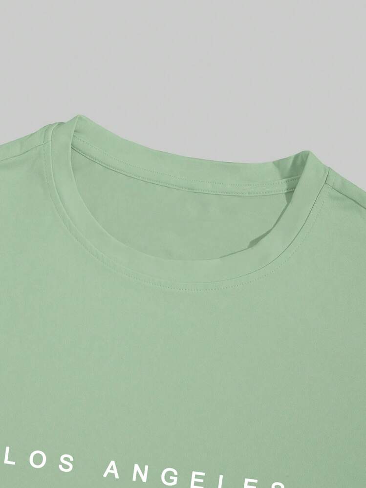 تي شيرت قصير الأكمام بطاقم رقبة للرجال، بطباعة أحر...