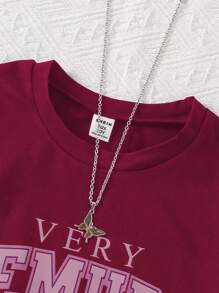 SHEIN Explorewe 2 件套青少年女孩服装，情人节休闲舒适简约卡通蝴蝶结和英文字母印花短袖 T 恤搭配黑色运动短裤套装，适合春夏季日常 - 酒紅色 - 查看 6