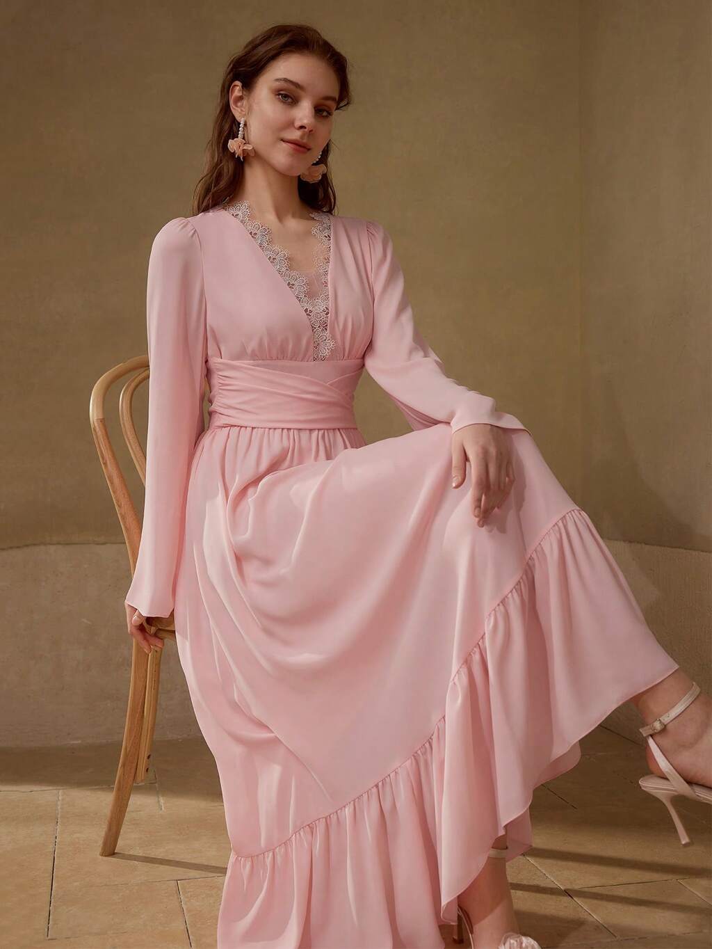 CONTRAST LACE RUFFLE HEM DRESS