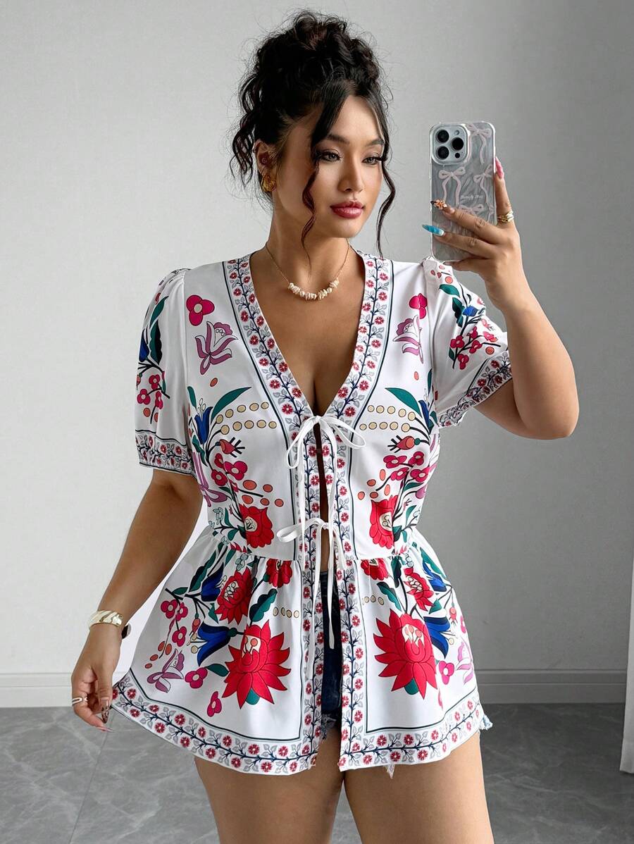 SHEIN CURVE+ 夏季加大码印花扭纹V领短袖衬衫 - 彩色 - 查看 1