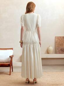 SHEIN LUNE Vestido de satén con cuello en V, mangas abullonadas, cintura con lazo y bajo plisado con hebilla dorada, estilo vintage elegante para ocasiones formales, vestido maxi para primavera/verano, vestidos de verano para mujer, vestidos de cumpleaños para mujer, vestidos formales para mujer, vestidos blancos elegantes y clásicos, estilo de mujer de dinero antiguo, vestido fluido, vestidos modestos para mujer, Fairycore, vestidos para fiestas de mujer, vestidos sexy para mujer, vestidos de verano para vacaciones, atuendo todo blanco para mujer, vestidos para eventos de boda, vestidos formales para invitados de boda - Albaricoque - Ver 2