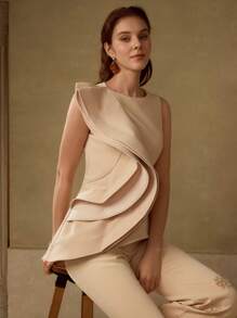 MOTF PREMIUM 荷叶边不对称下摆衬衫 - 杏色 - 查看 1