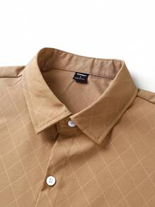 Manfinity Homme Camisa de manga corta diaria sencilla para hombres (corte irregular)