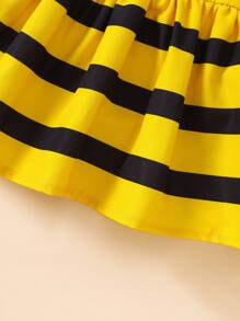 SHEIN Playful Pals Newborn Baby Girl Suspender Black Yellow Color Blocked Printed Dress Cute, Simple And Versatile Holiday Daily Wear