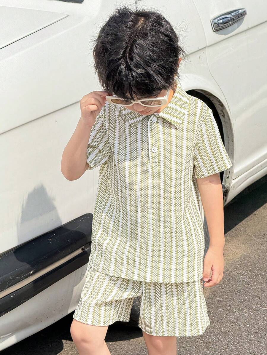Genkimix Kids 2 件套男童 Polo 领条纹针织套装、短袖衬衫和短裤，适合 4-7 岁 - 彩色 - 查看 1