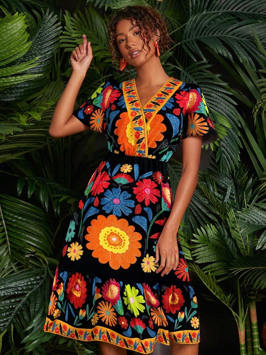 Travachic 花卉印花蝴蝶袖荷叶边下摆女式连衣裙，秋季女式连衣裙 - 黑色 - 查看 1