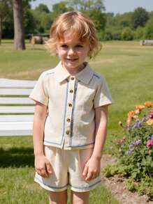 SHEIN Conjunto de 2 piezas para niño pequeño: Camisa de manga corta con bordado en contraste vintage y pantalones cortos, conjunto casual adecuado para salidas y ropa de verano para niños pequeños de 4 años, conjunto de traje para niños pequeños, conjunto casual para niños pequeños, conjunto a juego para niños pequeños - Albaricoque - Ver 3