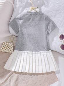 SHEIN 2022年夏季新款时尚黑色宽松休闲T恤连衣裙，适合女婴，蝴蝶结下摆设计 - 灰色 - 查看 2