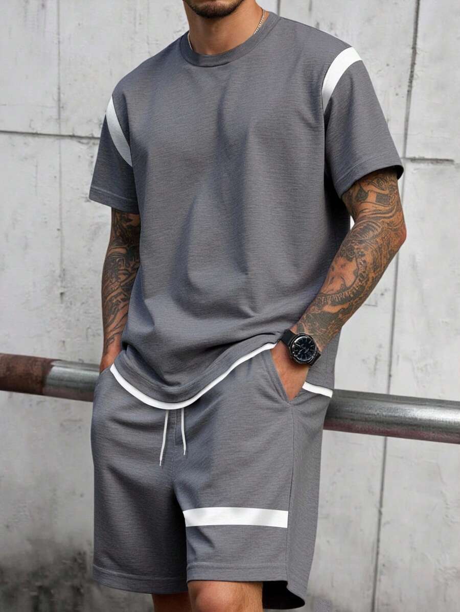 Manfinity Homme 2件大码男士撞色拼接T恤和短裤套装 - 灰色 - 查看 1