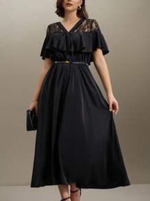 SHEIN Clasi 大码女式夏季 V 领荷叶边撞色蕾丝收腰 A 字连衣裙夏季女式曲线加大度假女式曲线婚礼装女式复古黑色连衣裙 - 黑色 - 查看 4