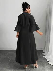 Modelyn Vestido elegante de talla grande para mujer de verano, de unicolor, con cuello de solapa, abotonadura única y mangas acampanadas - Negro - Ver 2