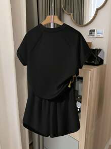 SHEIN 2pcs/Set Women Summer Raglan Sleeve Casual Loose Black T-Shirt Set