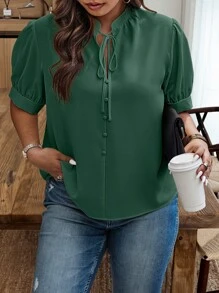 Weeklong Camisa informal de manga corta con cuello anudado de unicolor en talla grande
