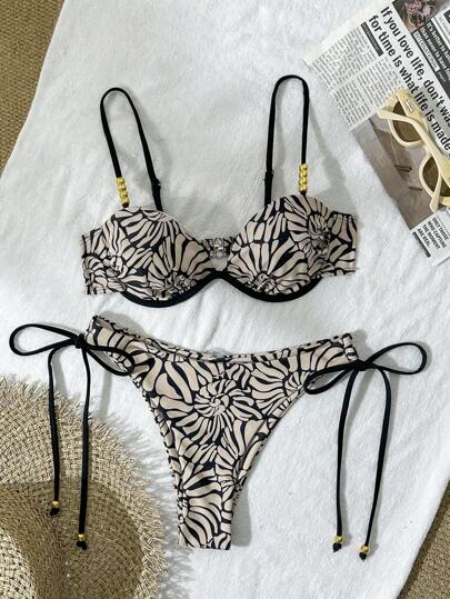 SHEIN 随机印花钢圈聚拢细肩带和金属装饰上衣，配侧系带比基尼泳裤，女式两件套泳衣套装，适合夏季海滩度假