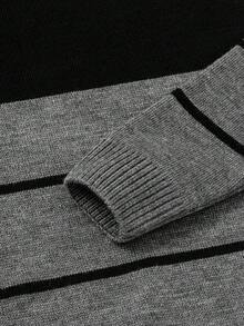 SHEIN Cottnline كنزة صوفية قطن كاجوال عادية للرجال مخططة بألوان متباينة - رمادي غامق - مشاهدة 5