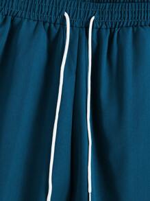 Manfinity Homme 男士字母印花短袖T恤和撞色口袋短裤套装 - 彩色 - 查看 5