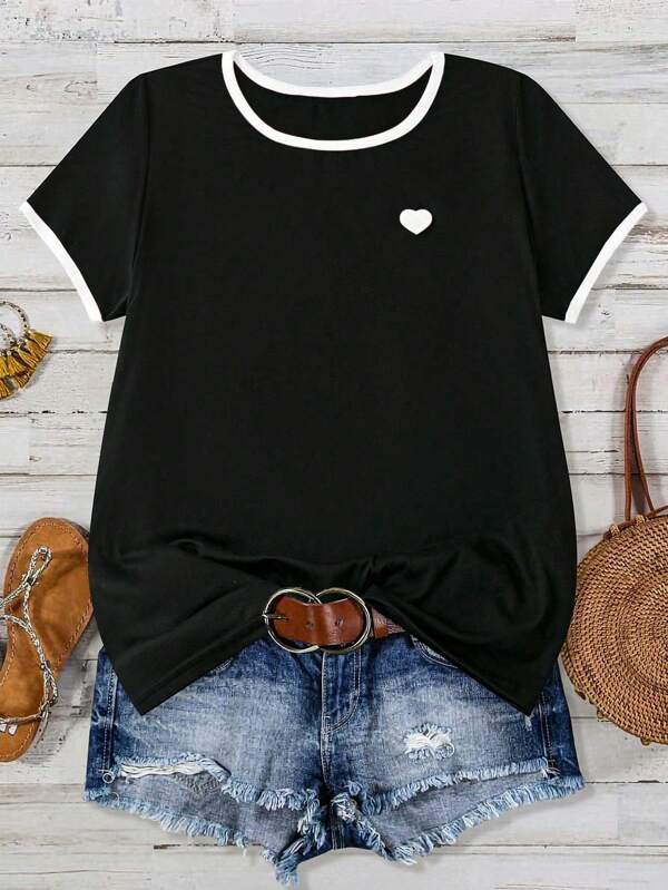 SHEIN CURVE+ New Arrival Plus Size Women Casual Black & White Contrast Embroidery Heart Decor T-Shirt, Simple & Comfortable, Versatile Casual Wear, Round Neck T-Shirt, Slimming & Youthful