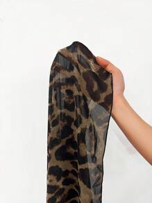 SHEIN Lady Damen elegante lässige Urlaubs-Leoparden-Muster Taille-geschlossene Schlitz-Rundhals-Fließende Bluse, Urlaubs-Frauen Gepard-Muster Ausgeh-Oberteile, Frauen Boho Flughafen, für Frauen Brunches, für Frauen Klassisch, Fließendes Oberteil