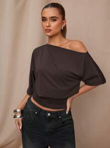 SHEIN BAE Áo phông đen lệch vai bất đối xứng thường ngày, đa năng để mặc hàng ngày, hẹn hò, trà chiều, tụ tập với bạn bè, phù hợp cho nhiều dịp khác nhau - Cà phê nâu - Xem 5