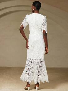 Aveloria Rosie Elegant Lace Hollow-Out Mermaid Dress, Graceful Elegant, Round Neck, Half Sleeve Design