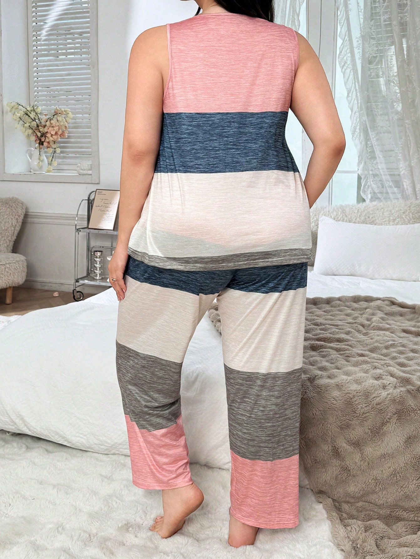 SHEIN طقم بيجامة كاجوال للنساء كبيرات الحجم مكون م...