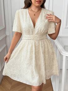 SHEIN Frenchy Vestido con textura y escote en V para tallas grandes de mujer, vestido casual de moda para citas, apto para uso diario