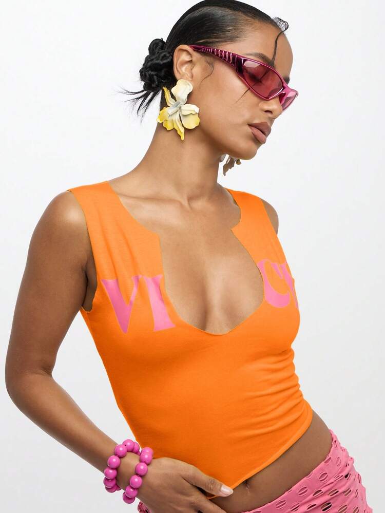 SUMWON WOMEN Notch Neck Seamless Form Fitting Crop Tank Top