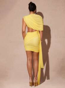 Silquee Vestido mini plisado con diseño asimétrico de cinta y parche de color amarillo crema para damas, vestido popular para verano, adecuado para citas románticas, bodas, salidas nocturnas, vacaciones elegantes en la playa, verano sexy, adecuado para citas, vacaciones, playa, adecuado para citas diarias, fiestas, reuniones - Amarillo - Ver 3