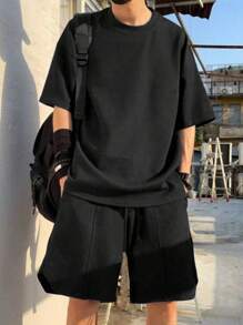 SHEIN 2pcs/Set Tween Boys Casual Black Summer City Break Solid Color Loose Comfy Short Sleeve T-Shirt And Shorts Set,Suitable For School,Daily Wear,Sports - Black - View 5
