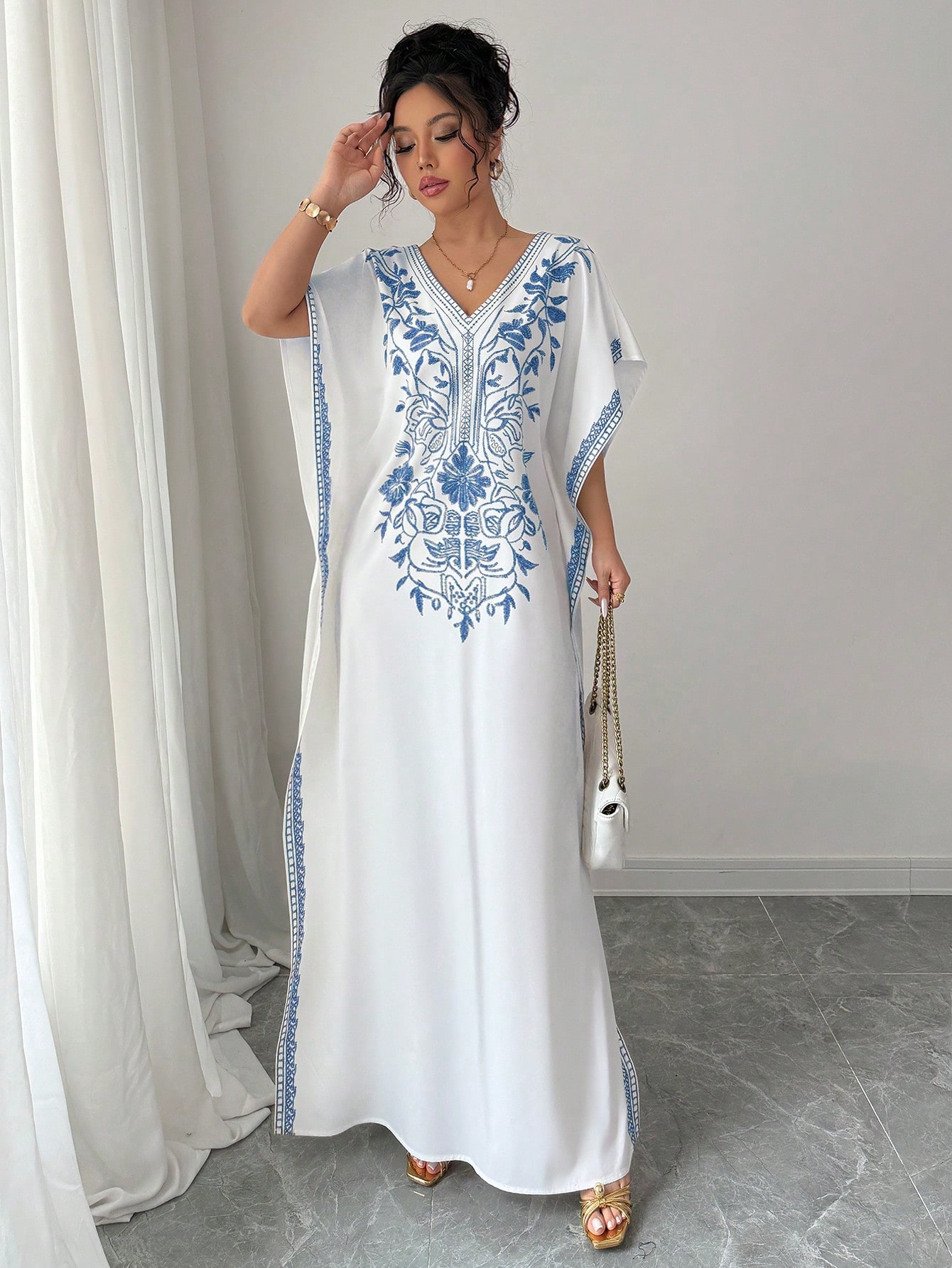 Rafferiza فستان أنيق كاجوال بطبعة زهور على الرقبة...