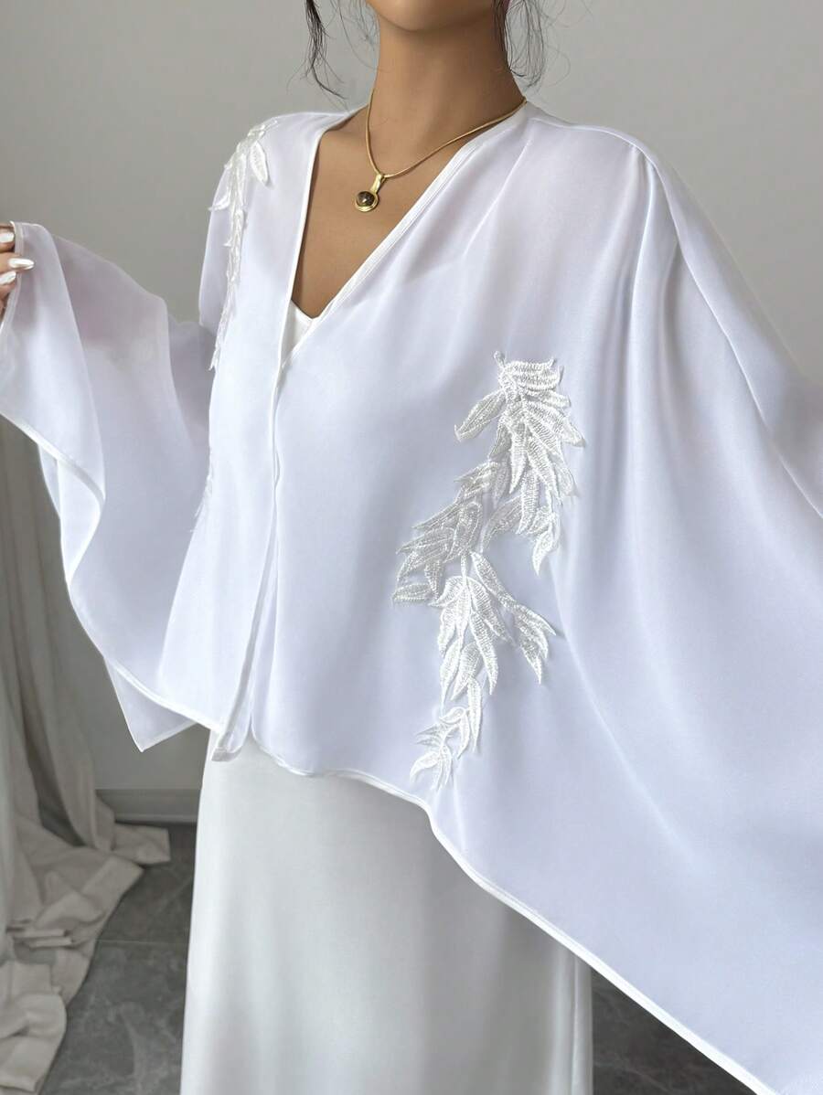 Selianne 2件套女士V领蝙蝠印花长袖上衣和细肩带连衣裙 - 白色 - 查看 1