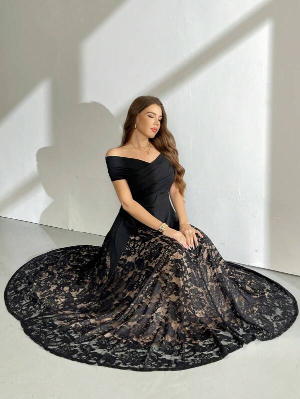 SHEIN Clasi Rochie elegantă cu dantelă, mărime plus, cu umeri goi