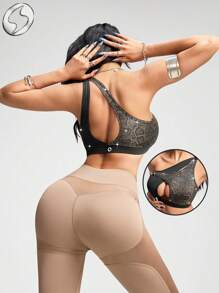 Innovista Metallic Animal Shimmer Sports Bra Structured Daily Athleisure Middle Support Yoga Pilates HIIT Training Gym Wear Running Boxing Activewear Fall Workout Clothes Functional Mesh Breathable Cut Out Cross Back Design Backless Design Cardio Exercise TT Viral IG Reel FYP INSTA OOTD Festival Ready Shiny Foil Glossy Black Gold Chrome Holographic Leopard Snack Zebra Glow Effect Athletic Fitness Gear Woman Influencer Fashion Outfits Premium European UK Gala Night Look - Multicolor - View 2