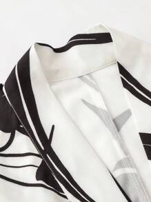 Irokai Japanese Style Printed Kimono Yukata Divided Clothing Set, Suitable For Summer Festivals Japanese Women's Traditional Floral Print Yukata Bowknot Yukata (Modified Japan Style Kimono Robe), Easy Wearing - Black and White - View 5