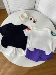 Set de 4 piese pentru băieți, casual, versatil, cu imprimeu de baschet, top cu mânecă scurtă și pantaloni scurți