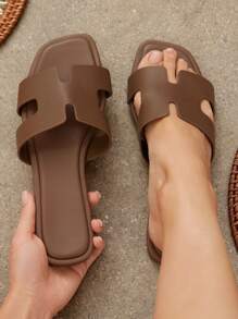 SHUZIA Women's Fashion Casual Comfy Flat Sandals For Christmas Valentine's Day - Olive Green - View 2