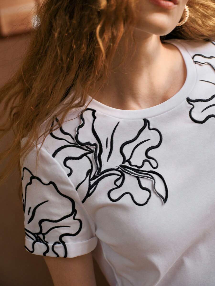 MOTF PREMIUM T-SHIRT À MANCHES COURTES AVEC BRODERIE