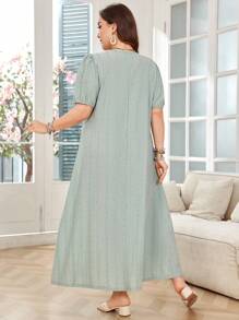SHEIN Lacomfia 大码女式花卉刺绣泡泡袖迷你连衣裙，夏季 - 綠色 - 查看 2